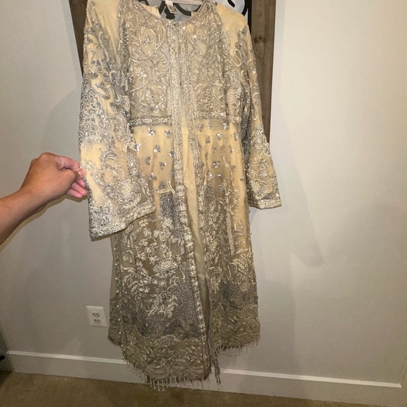 Maryum n Maria Fancy Pakistani Shalwar Kameez - Picture 2 of 6